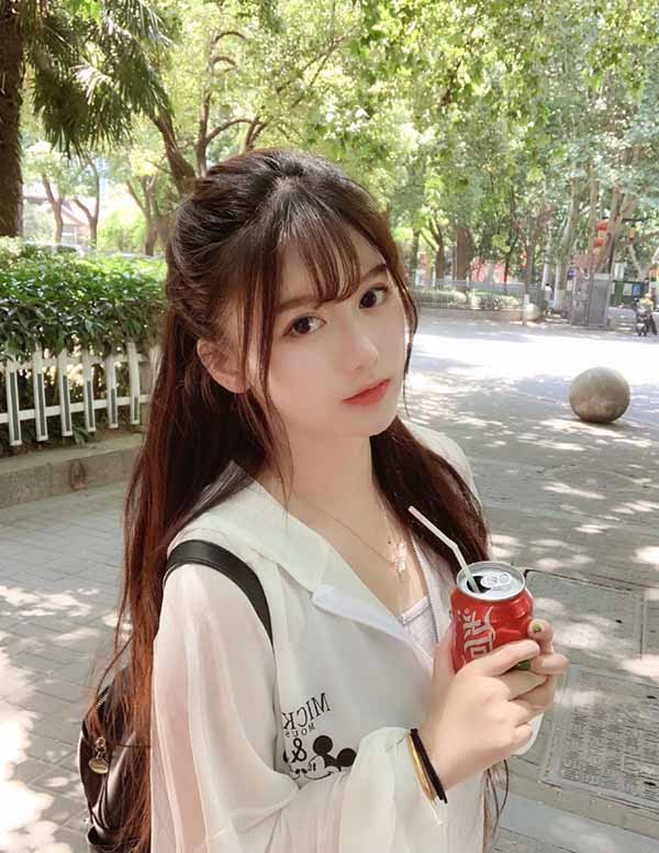 巴黎商务模特微信